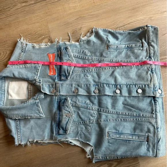 Mother Superior ‘THE DRIFTER' Light Wash Denim Vest fast as a mother size medium - Picture 14 of 15